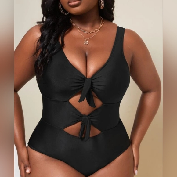 Plus Cut Out Knot Front One Piece Swimsuit - Picture 1 of 3